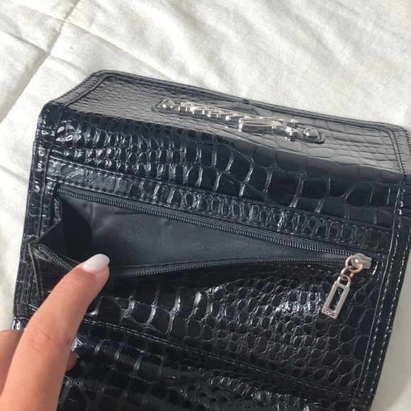 Guess Wallet - Picture 7 of 7